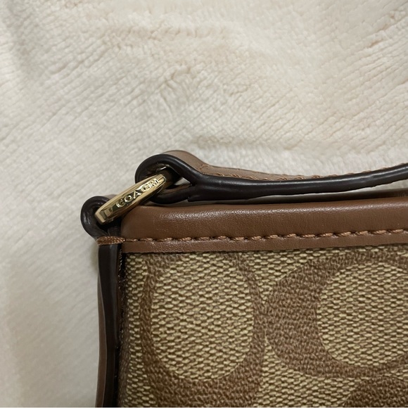 Coach Crossbody File in signature canvas - Picture 5 of 5